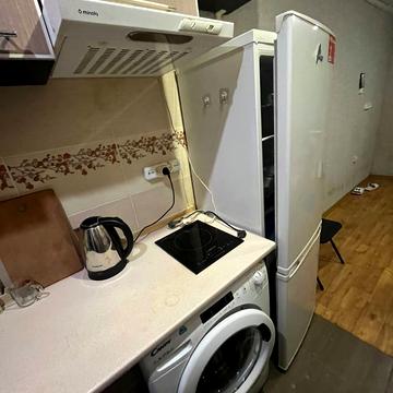 Дванадцятого Квітня вул., 32