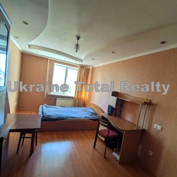 Азербайджанська вул. (Бакинських Комісарів), 8-Б