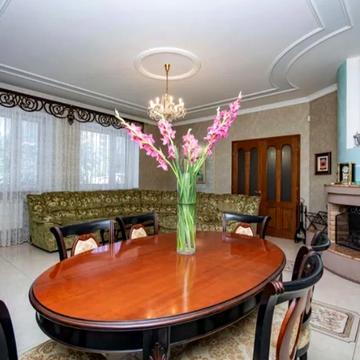 Івана Їжакевича вул.