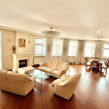 Ірининська вул., 5/24