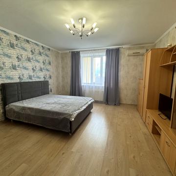 Кленова вул., 2а