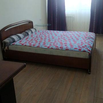 Лобачевського пров., 7