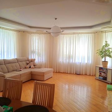 Пріорська вул. (Полупанова), 10