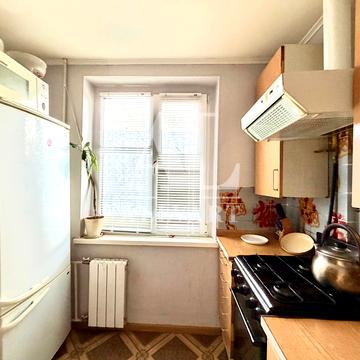 Мілютенка вул., 40/16