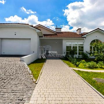 Карєрна вул.