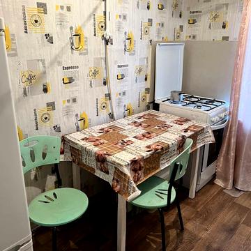 Разумовська вул., 52