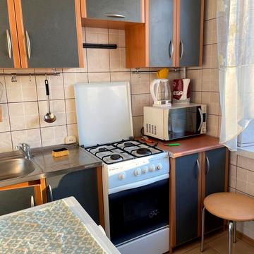 Науки просп. (Леніна), 19б