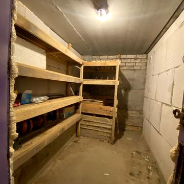 Академіка Шалімова вул., 69