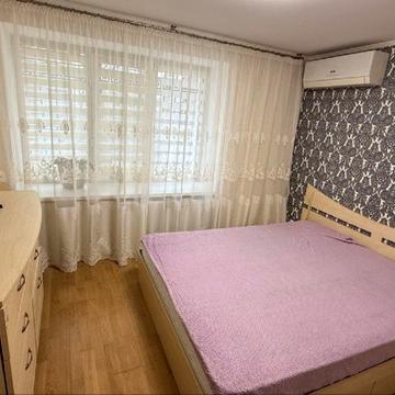 Незалежності вул., 10