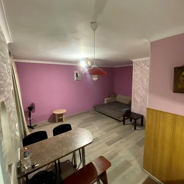 Леоніда Каденюка просп. (Юрія Гагаріна), 3-А