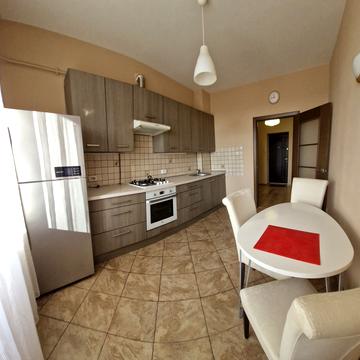 Червоної Калини просп., 64