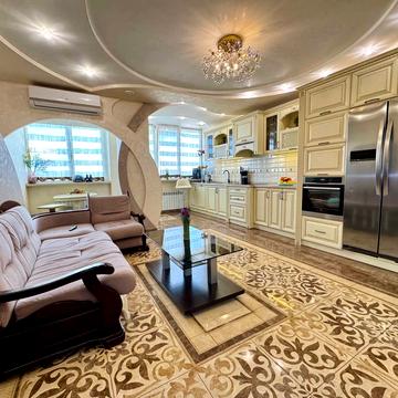 Дарницька вул., 19