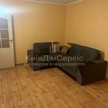 Червоної Калини просп. (Володимира Маяковського), 52