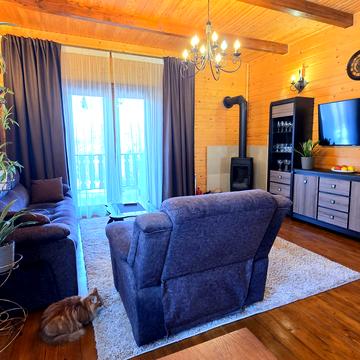 Чорновола вул., 37В