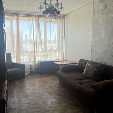 Павла Тичини просп., 20