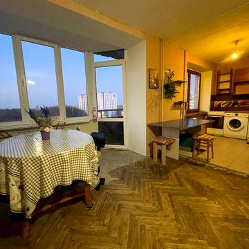 Володимира Великого вул. (Артема), 35