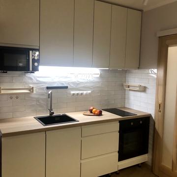 Юрія Поправки вул. (Миколи Лебедєва), 14