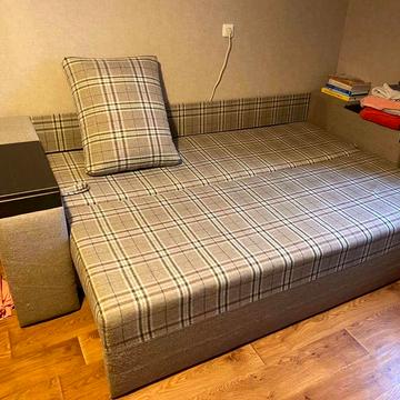 Академіка Глушкова просп., 16