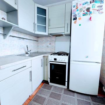 Миропільська вул., 3