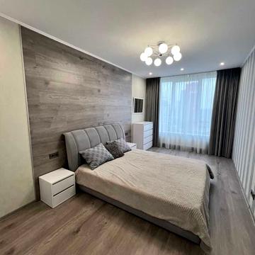 Європейського Союзу просп. (Правди), 49