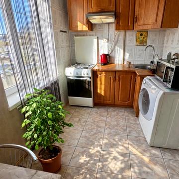 Запорізьке шосе, 16