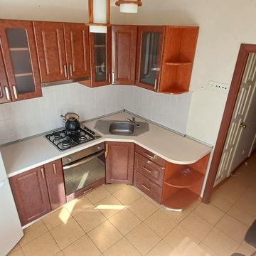 Микільсько-Слобідська вул., 4