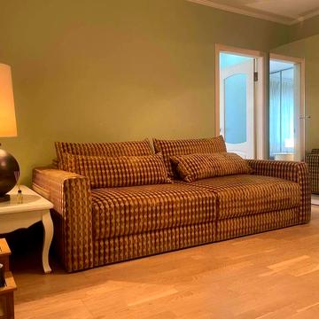 Олександра Кониського вул., 37/41