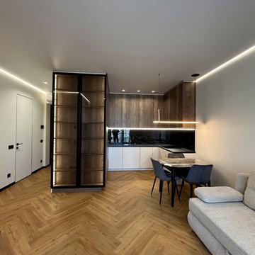 Тиводара Легоцького вул., 80