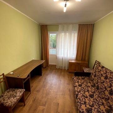 Європейського Союзу просп. (Правди), 3