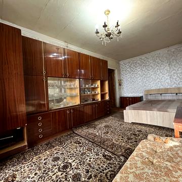 Квітки Цісик вул. (Гулі Корольової), 16-Б