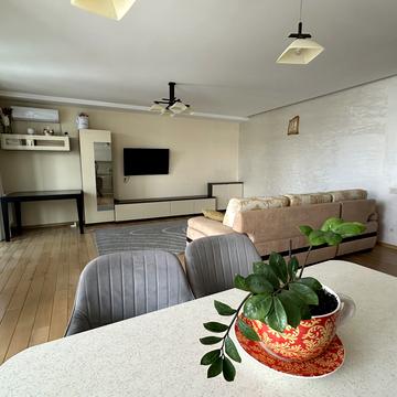 Балтійська вул., 31