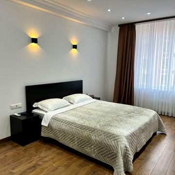 Віталія Нестеренка вул., 1б