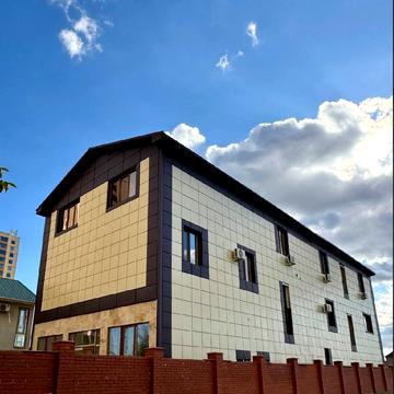 Перлинна вул., 12