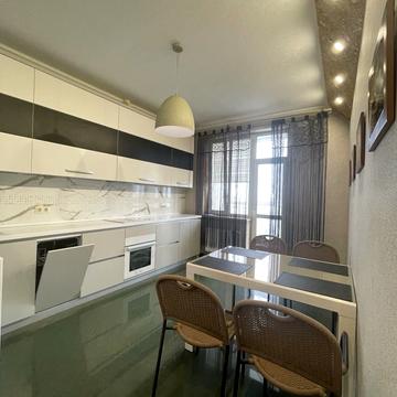 Юрія Поправки вул. (Миколи Лебедєва), 4/39-А