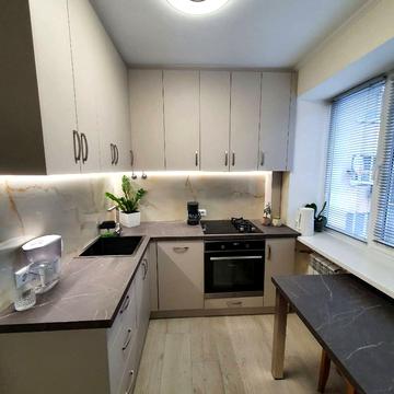 Академіка Ігоря Юхновського вул., 62