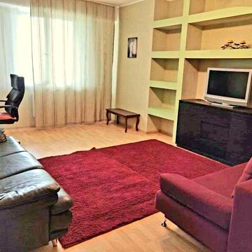 Володимира Івасюка просп. (Героїв Сталінграду), 55