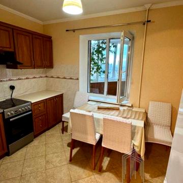 Олександри Екстер вул. (Марини Цвєтаєвої), 14