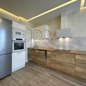 Драгоманова вул., 2-Б