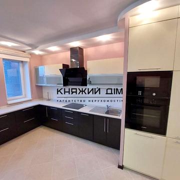 Голосіївська вул., 13