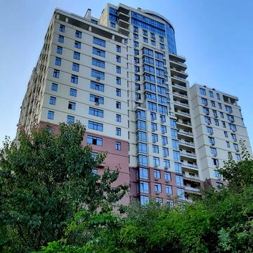 Нагірна вул., 16/18