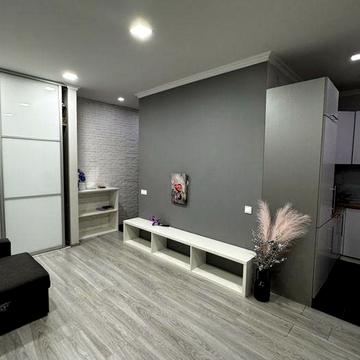 Бастіонна вул., 10