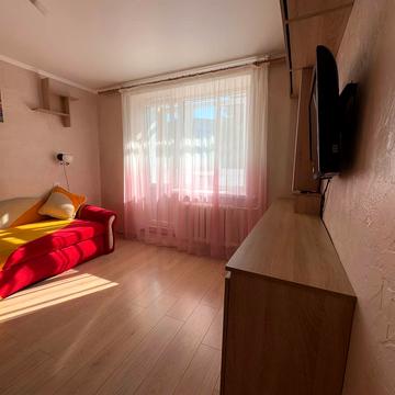 Князя Острозького вул., 8