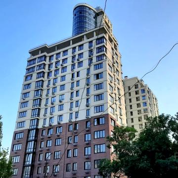 Нагірна вул., 16/18