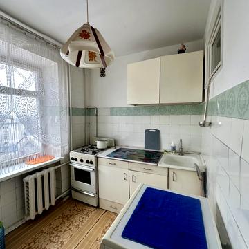 Перемоги вул., 49