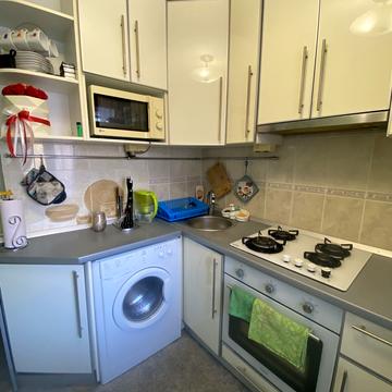 Героїв полку Азов бульв. (Гвардійський), 30