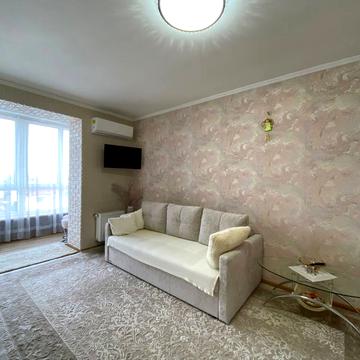 Черкаська вул., 16