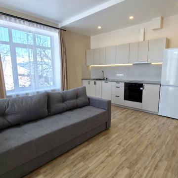 Тираспольська вул., 44