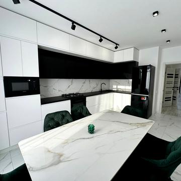 Княгинин вул., (Будинок 2)