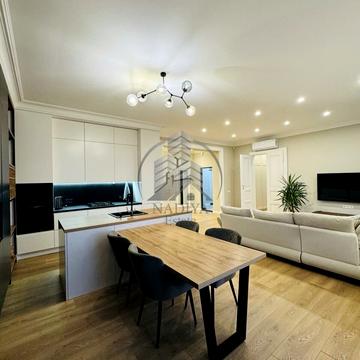 Данила Галицького пл., 2