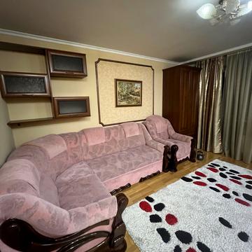 Зарічанська вул., 46